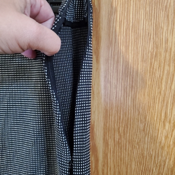 Banana Republic bi-stretch pencil skirt black/white dot size 14 cotton blend - Picture 7 of 11